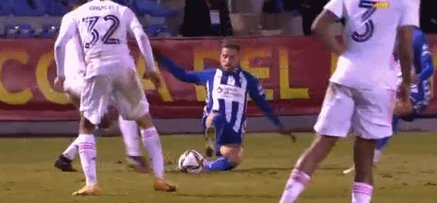 转会传闻，新闻：阿森纳盯上法兰克福的巴霍亚