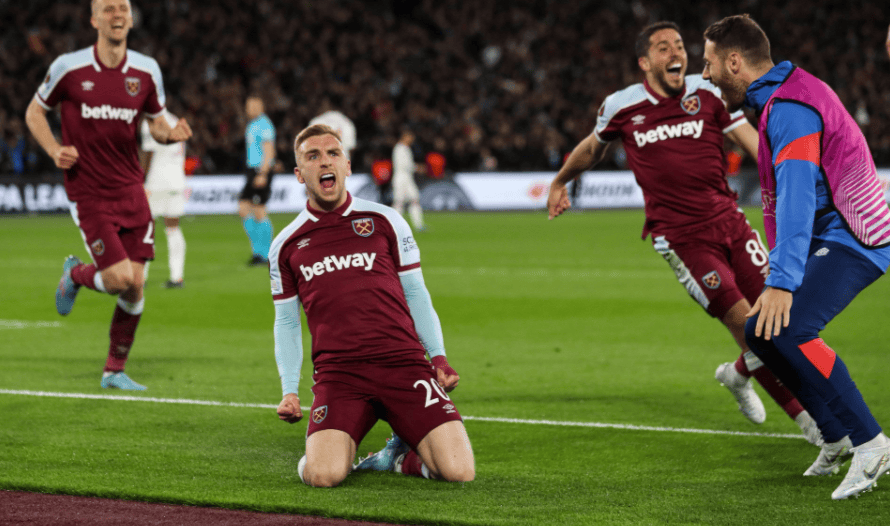 科尔：斯潘塞掌控了比赛，库里缺席的情况下他必须留在场上