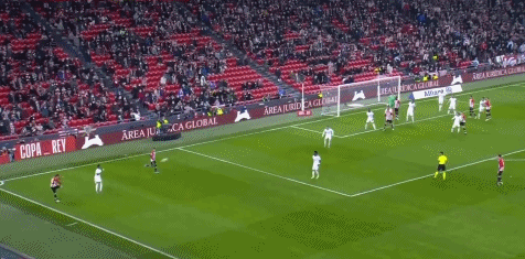 足球报曝中超某俱乐部欠税过亿，评论区画风突变：先查查调节费去哪了