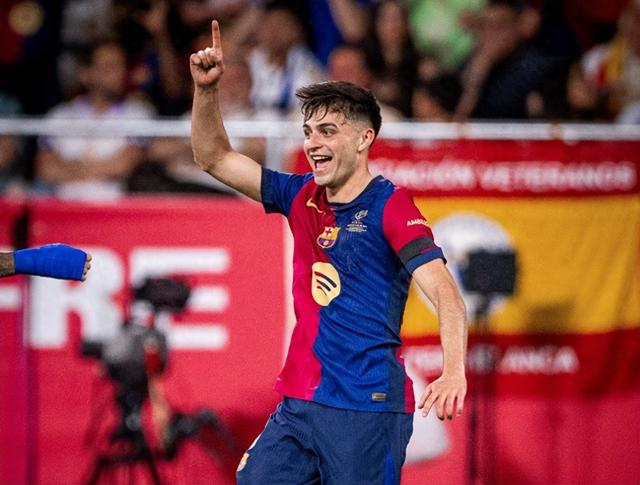 赫内斯：和伯利交流时他随口就能提到半个亿；相信于帕会续约